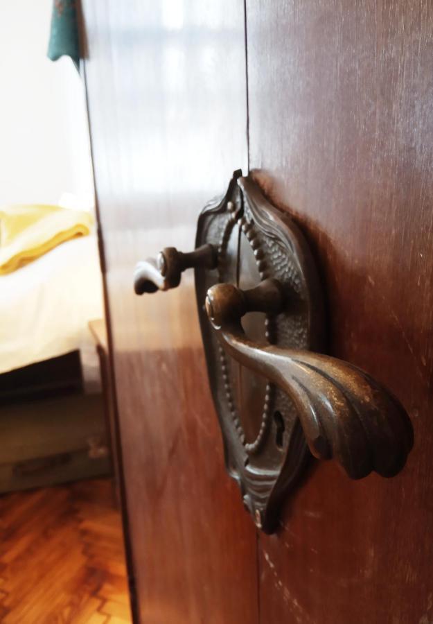 Jolie Apartment In Historical Center ブダペスト エクステリア 写真